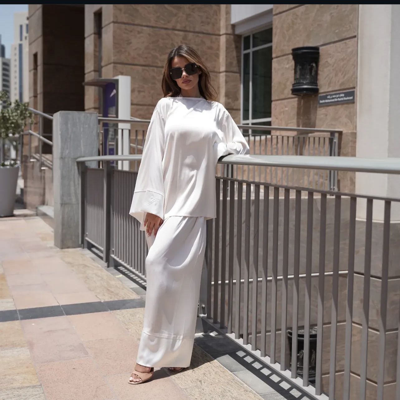 white set